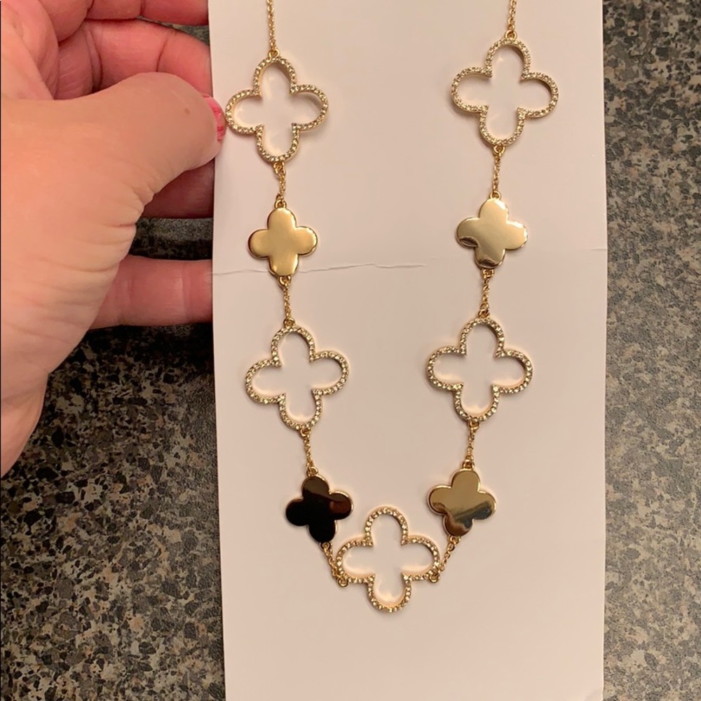 Gold plated clover necklace